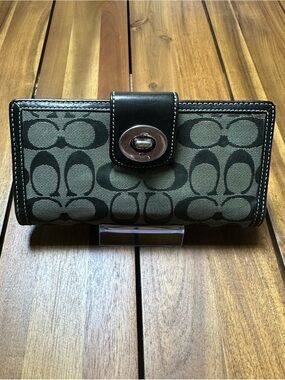 Coach Green Jacquard Signature Turnlock Wallet